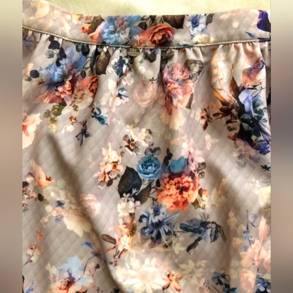 Flowers skirt - Picture 4 of 8